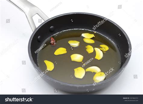 Frying Pan Olive Oil Garlic Chilli Stock Photo 1957869151 Shutterstock