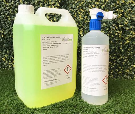 Using artificial grass cleaner kills bacteria and prevents anything from growing on the turf, whilst leaving your grass smelling great. Artificial grass cleaner - Woodstoc - Outside Made Better
