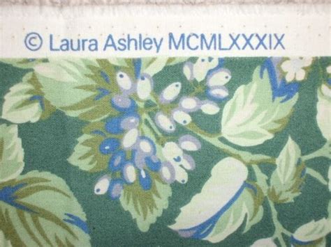 Laura Ashley 1989 Vintage Fabric Bramble W48 X L59 Ins Green And Navy 100