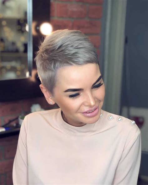 Short hair has really been making a scene lately and 2020 is the perfect time to take the leap and try something new. Top 15 most Beautiful and Unique womens short hairstyles ...