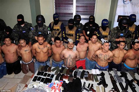 Honduras Police Parade Members Of Notorious Barrio 18