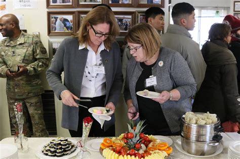 Secarmy Spouse Leah Esper Tours American Military Post In South Korea Article The United