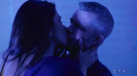 Priyanka Chopra Hot New Kissing Scene Quantico 2x14 Lnwilt Youtube