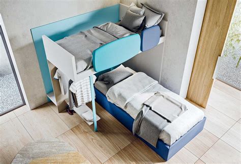 I nostri letti montessori in legno toddler con trundle sottoletto è perfetto per una transizione liscia da un letto a culla a un letto per bambini. Letto a castello con scaletta frontale Sky - CLEVER.IT