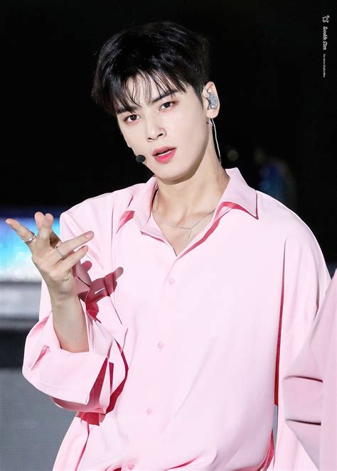 Pin de GAMMA en Eunwoo (astro) | Cha eun woo, Cantantes ...