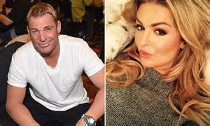 Shane Warne Enjoys A Steamy Tryst With Blonde Beauty He Met On Sugar Daddy Site Daily Mail Online