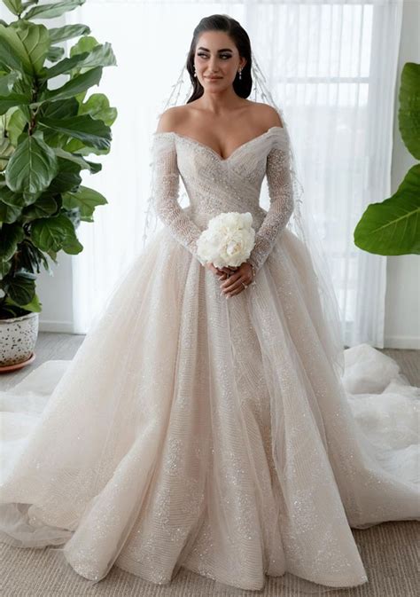 50 Wedding Dresses With Breathtaking Details Layered Fine Tulle Gown
