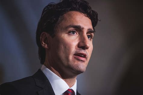 Trudeau tells Calgary he misspoke when he said oilsands need to be ...