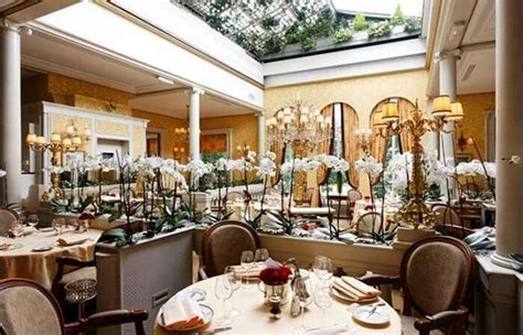 The 10 Most Romantic Restaurants In Paris You Should Visit In 2023