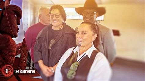 Meka Whaitiri makes tearful announcement on move to Te Pāti Māori - YouTube