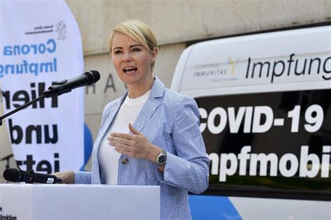 Regierungsrätin Kritisiert Bund Natalie Rickli Fordert Mehr Tempo Beim Impf Booster Der Landbote