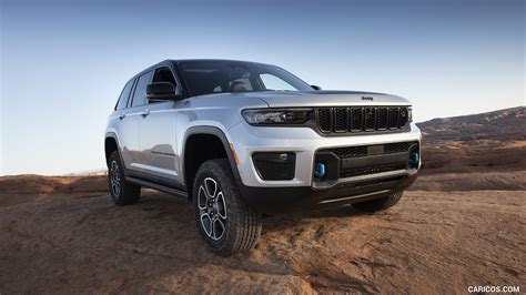 2022 Jeep Grand Cherokee Trailhawk 4xe Off Road