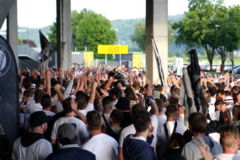Jun 29, 2021 · sturm sorgt für schäden in der stadt salzburg. 20180509 Sturm Graz - RB Salzburg (1:0 nV) - ÖFB Cup ...