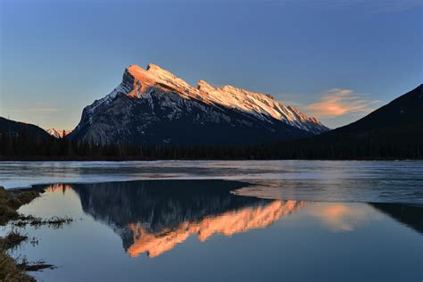 1246229 4k Lake Louise Banff National Park Rare Gallery Hd Wallpapers