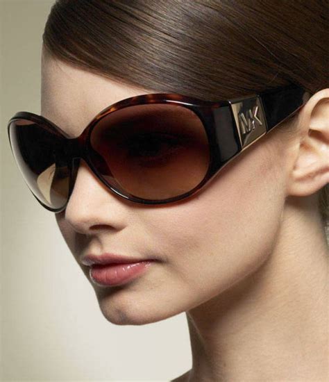 20 Hottest Women S Sunglasses Trending