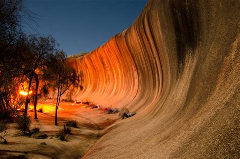 46 Foot High Giant Wave Rock A Natural Rock Formation In Australia