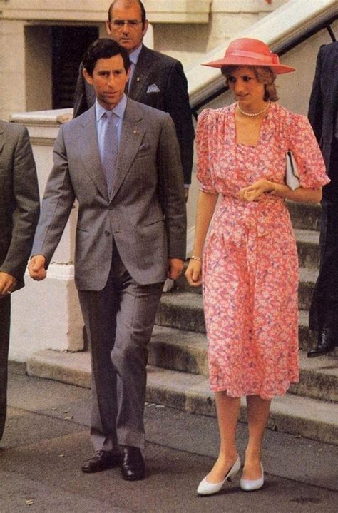 Diana, charles, and william first arrive in alice springs and are greeted by local officials and a group of paparazzi. 521 best Diana | 1983 (Australia) images on Pinterest ...