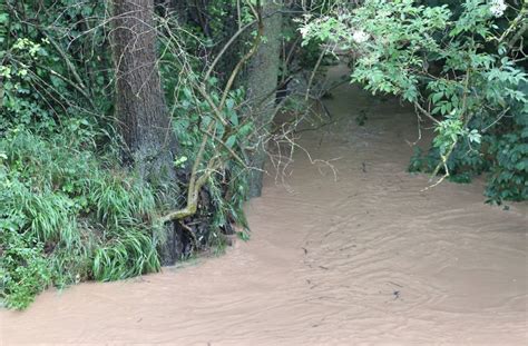 Alleine in stuttgart habe die feuerwehr eigenen angaben zufolge vom. Im Rems-Murr-Kreis war streckenweise Land unter. - Stuttgarter Nachrichten