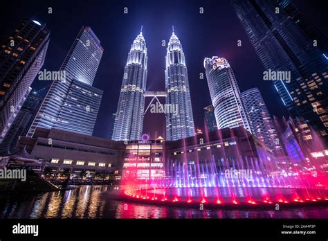 Kuala Lumpur Malaysia April 28 2018 Night View Of Petronas Twin