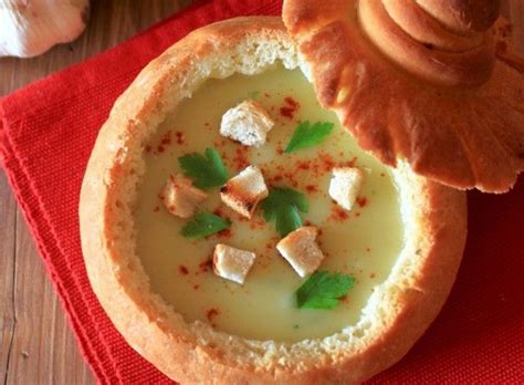 250 grammi di pane vecchio. Zuppa all\'aglio (Cesnakova polevka) | Ricetta | Ricette ...