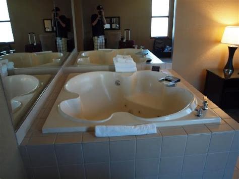 Jacuzzi Tub Spa Suite Room Picture Of New York New York Hotel And