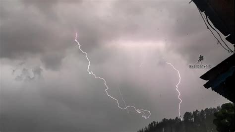 Thunderstorm Lightning Strikes Scary And Beautiful Youtube