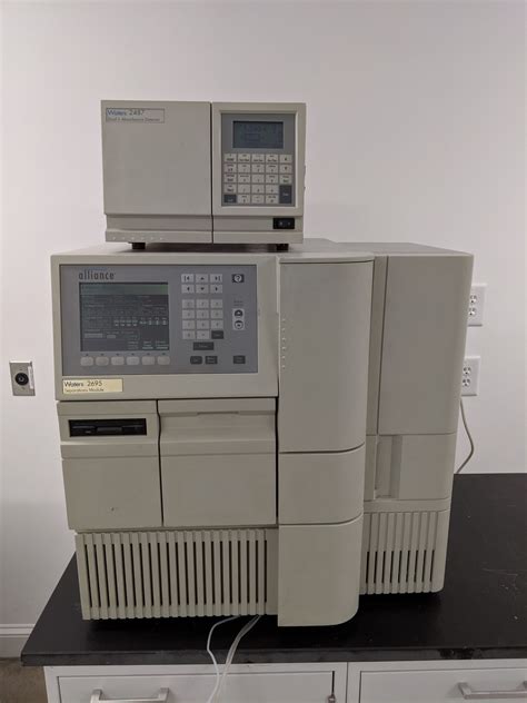 Waters 2695 Hplc With Sample Chiller And Column Oven 2487 Uv Vis