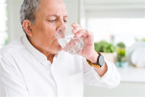 How Much Water Men Should Drink To Improve Sexual Health Paramount Men S Medical Center