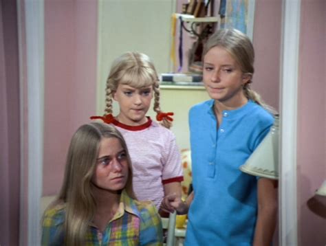 the brady bunch susan olsen was stuck in the middle when these 2 stars fought