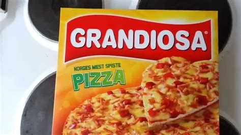 Grandiosa Pizza Norways National Dish Youtube