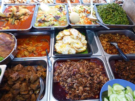 Get up early and take the free go kl bus to the wisma genting stop and find stalls. Travel @ experiences，observations.: "NYONYA" FOOD IN ...