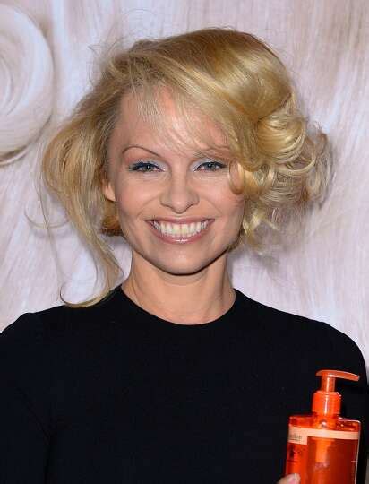 Pamela Anderson 45 Debuted This Look At The International Beauty