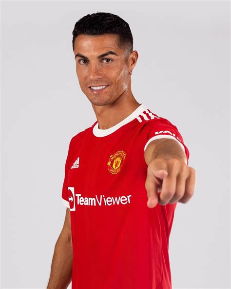La Primera Foto De Cristiano Ronaldo Con La Camiseta Del Manchester United