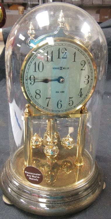 Beautiful Howard Miller Glass Dome Clock Lagoagriogobec