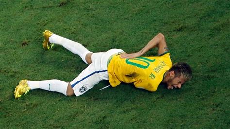 Neymar Fractures Vertebra Out Of World Cup Cbc Sports