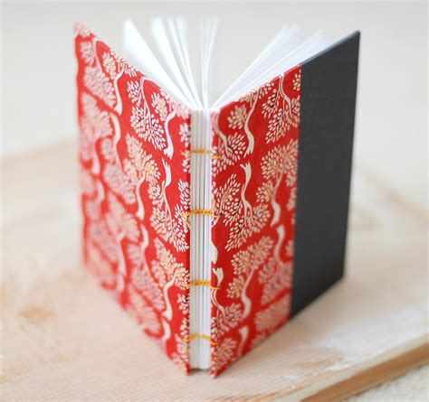 I Made This Sketchbook With Coptic Style Binding Using Waxed Linen