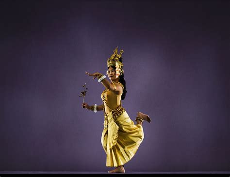 Cambodian Folk Dance Khmer Apsara Dance Angkor Cambodian Art Sacred Woman