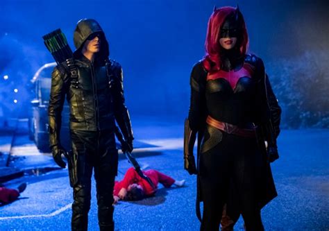 The Cws Batwoman What To Know About Ruby Rose As A Lesbian Superhero