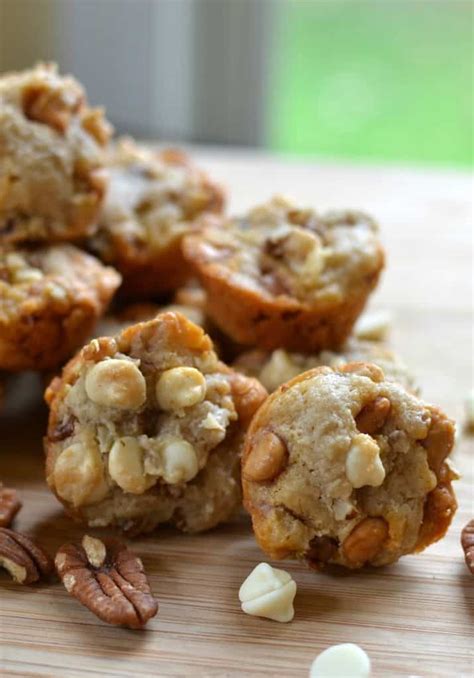 These crispy pecan cookies can be made up to a month in advance for quick and easy baking when you're ready to eat them. Easy Mini Butter Pecan Cookies | Small Town Woman
