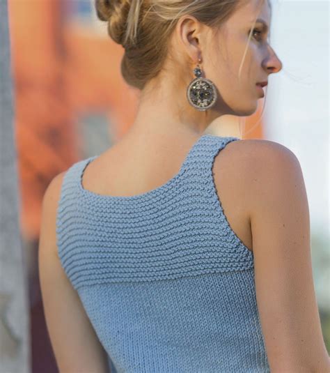 atlanta knitting pattern easy from knitted tanks and tunics by angela hahn photo credit tom