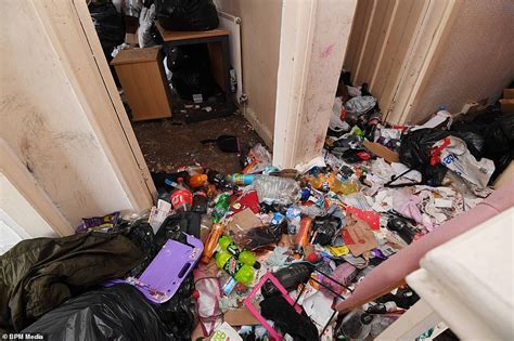 Tenant From Hell Mother Of Four Leaves Rubbish And Human Waste In House Daily Mail Online