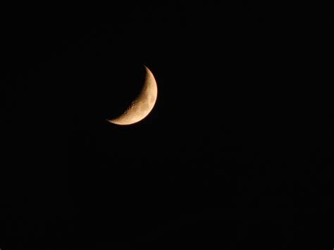 moon crescent moon night sky free pictures free image from