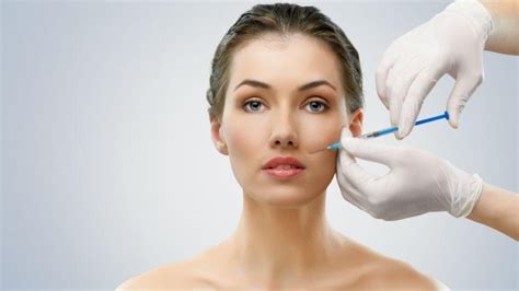 Demi Pekerjaan Jadi Alasan Wanita Rela Suntik Botox Di Wajah