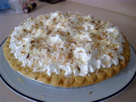 Coconut Cream Delight Pie