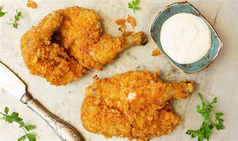Adding corn flakes to your muffin batter turns them into delectable treats that are perfect for enjoying with butter and jam. Fried chicken, breaded in corn flakes.Fried chicken ...