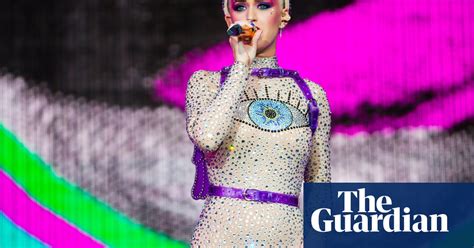 ‘eye Cant Dance Katy Perrys Glastonbury Diary In Pictures Music