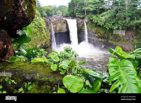 Rainbow Falls Waterfall Hilo Hawaii Stock Photo Alamy