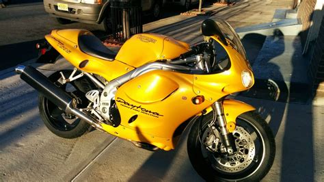 1st Of The 2nd 1st Gen Triumph T595 Daytona In Yellow Rare