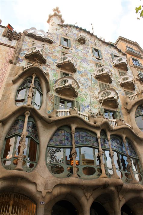 This is possibly the quote that best represents gaudi's work and philosophy, and undoubtedly the one that makes me his newest fan. Barcelona Spain Antoni Gaudi Architecture Tourist Guide