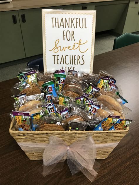 Teacher Treats Teacher Treats Pta Teacher Appreciation Teachers